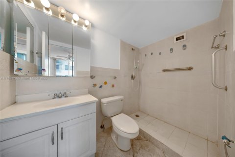 Copropriété à vendre à Miami Beach, Floride: 1 chambre, 62.8 m2 № 1738878 - photo 22