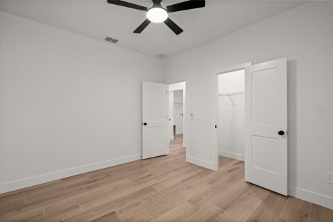 House in DeBary, Florida 4 bedrooms, 191.38 sq.m. № 2388158 - photo 29