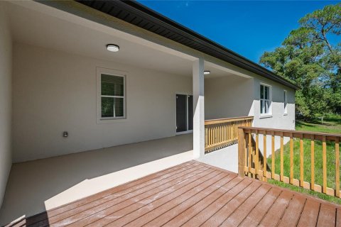 House in DeBary, Florida 4 bedrooms, 191.38 sq.m. № 2388158 - photo 20