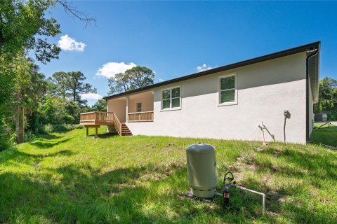 House in DeBary, Florida 4 bedrooms, 191.38 sq.m. № 2388158 - photo 16