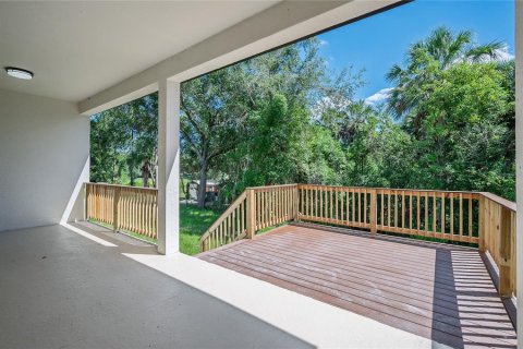 House in DeBary, Florida 4 bedrooms, 191.38 sq.m. № 2388158 - photo 19