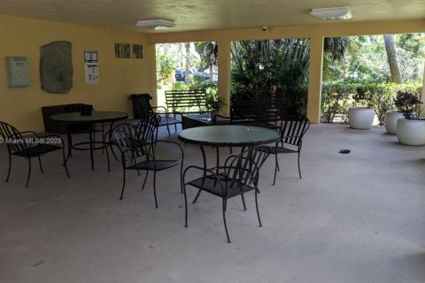 Condo in Oakland Park, Florida, 1 bedroom  № 1862392 - photo 2