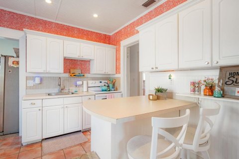 House in Bradenton, Florida 2 bedrooms, 104.24 sq.m. № 1757195 - photo 14