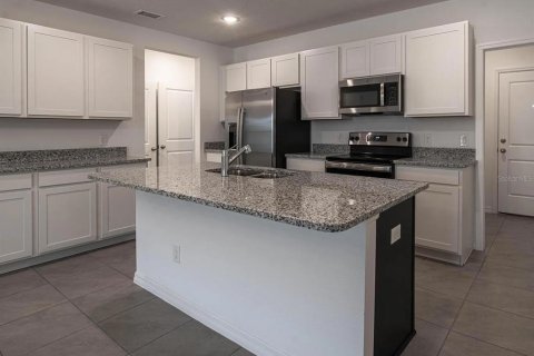 Townhouse in DeBary, Florida 2 bedrooms, 118.54 sq.m. № 1778974 - photo 7