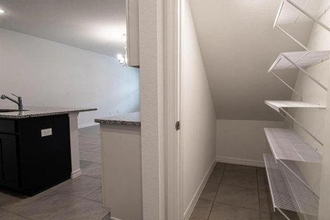 Снять в аренду таунхаус в Дебари, Флорида 5 комнат, 118.54м2, № 1778974 - фото 16