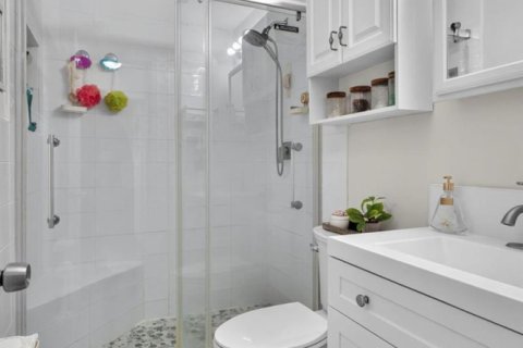 Condo in Lake Park, Florida, 2 bedrooms  № 2387213 - photo 23