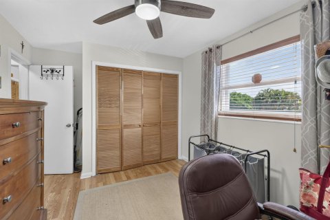 Condo in Lake Park, Florida, 2 bedrooms  № 2387213 - photo 21