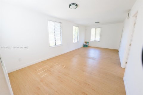 Appartement à Miami, Floride 3 chambres, 74.32 m2 № 1993175