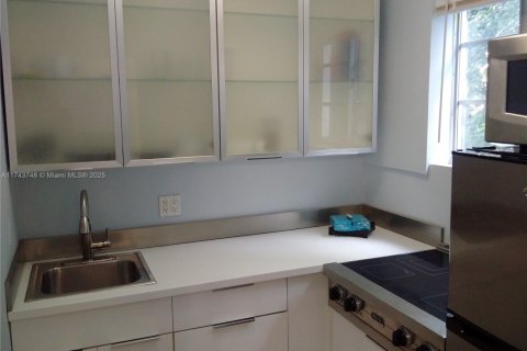 Condominio en venta en Miami Beach, Florida, 1 dormitorio, 41.81 m2 № 1943147 - foto 15