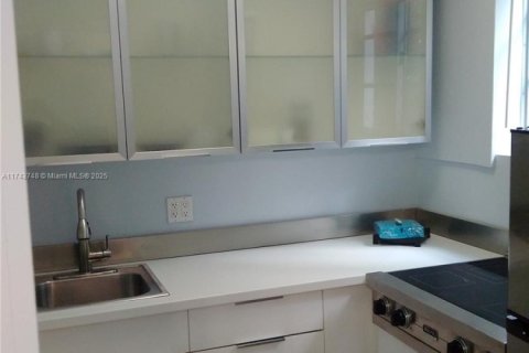 Condominio en venta en Miami Beach, Florida, 1 dormitorio, 41.81 m2 № 1943147 - foto 25