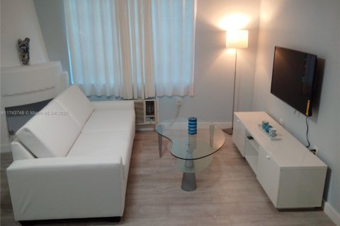 Condominio en venta en Miami Beach, Florida, 1 dormitorio, 41.81 m2 № 1943147 - foto 5