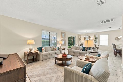 Villa ou maison à vendre à Davenport, Floride: 5 chambres, 264.03 m2 № 2406351 - photo 10