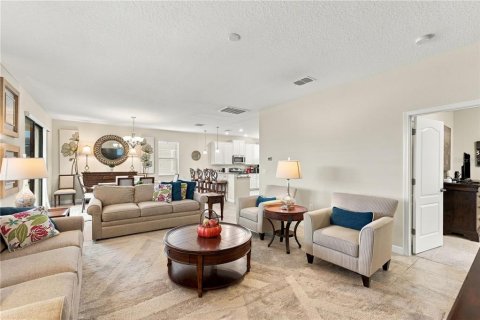Villa ou maison à vendre à Davenport, Floride: 5 chambres, 264.03 m2 № 2406351 - photo 9