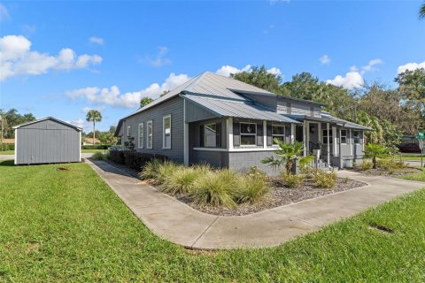 Commercial property in Chiefland, Florida 230.49 sq.m. № 2429619 - photo 4