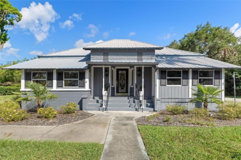 Commercial property in Chiefland, Florida 230.49 sq.m. № 2429619 - photo 5