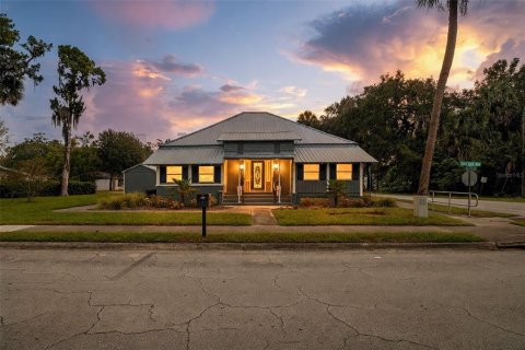 Commercial property in Chiefland, Florida 230.49 sq.m. № 2429619 - photo 2