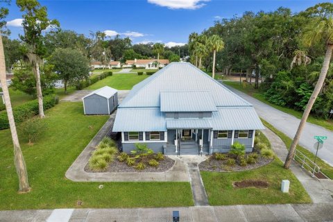 Commercial property in Chiefland, Florida 230.49 sq.m. № 2429619 - photo 3