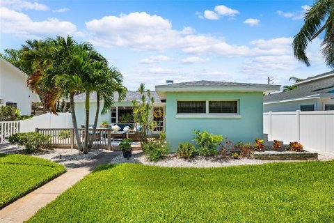 Land in Saint Pete Beach, Florida № 1677425 - photo 4