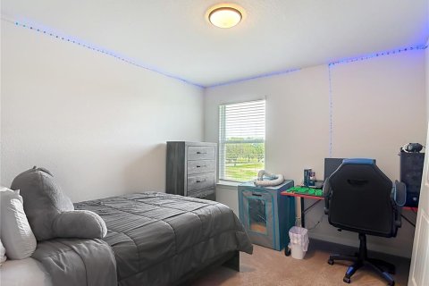 House in Zephyrhills, Florida 4 bedrooms, 221.57 sq.m. № 2157779 - photo 23