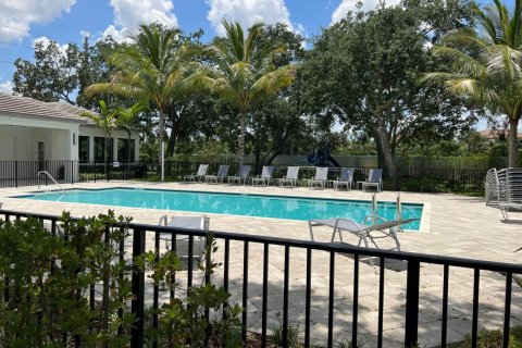 House in Lake Worth, Florida 4 bedrooms, 211.72 sq.m. № 2420731 - photo 21