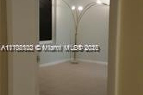Copropriété à vendre à Sunrise, Floride: 2 chambres, 95.69 m2 № 1807644 - photo 9