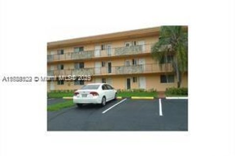 Copropriété à vendre à Sunrise, Floride: 2 chambres, 95.69 m2 № 1807644 - photo 19