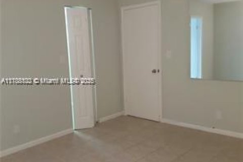Copropriété à vendre à Sunrise, Floride: 2 chambres, 95.69 m2 № 1807644 - photo 10