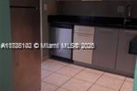 Copropriété à vendre à Sunrise, Floride: 2 chambres, 95.69 m2 № 1807644 - photo 3