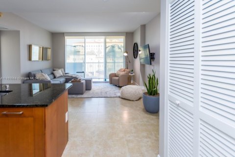 Copropriété à vendre à Coral Gables, Floride: 2 chambres, 90.12 m2 № 1934041 - photo 3