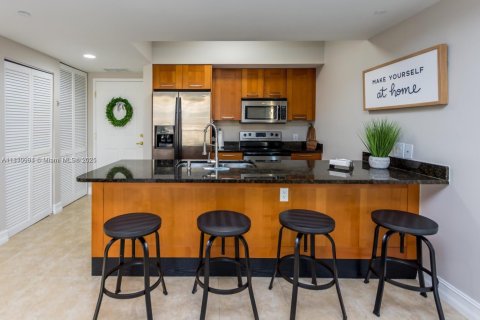 Copropriété à vendre à Coral Gables, Floride: 2 chambres, 90.12 m2 № 1934041 - photo 9