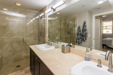 Copropriété à vendre à Coral Gables, Floride: 2 chambres, 90.12 m2 № 1934041 - photo 20