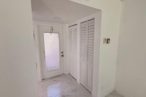Copropriété à louer à Delray Beach, Floride: 2 chambres, 93.37 m2 № 2390270 - photo 2