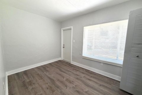 Apartment in Hallandale Beach, Florida 1 bedroom, 46.45 sq.m. № 2254544 - photo 11