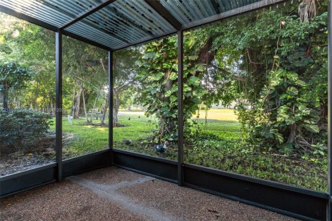 Copropriété à louer à Tamarac, Floride: 2 chambres, 98.48 m2 № 1891568 - photo 24