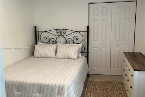 Снять в аренду таунхаус в Уэст-Палм-Бич, Флорида 3 спальни, 132.57м2, № 2005923 - фото 9