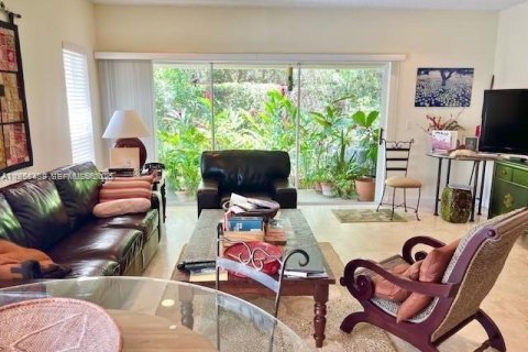 Townhouse in West Palm Beach, Florida 3 bedrooms, 132.57 sq.m. № 2005923