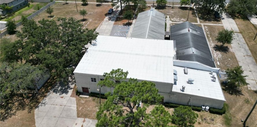 Propiedad comercial en Holiday, Florida 1897.62 m2 № 1885382