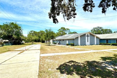 Propiedad comercial en venta en Holiday, Florida, 1897.62 m2 № 1885382 - foto 20