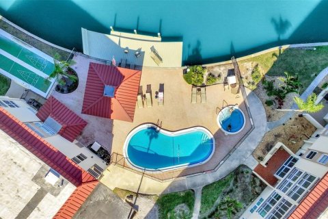 Condo in Clearwater, Florida, 2 bedrooms № 2143400 - photo 4