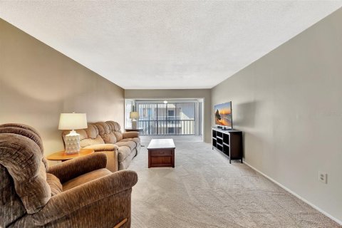 Condo in Clearwater, Florida, 2 bedrooms № 2143400 - photo 27