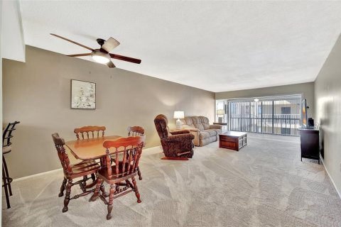 Condo in Clearwater, Florida, 2 bedrooms № 2143400 - photo 7