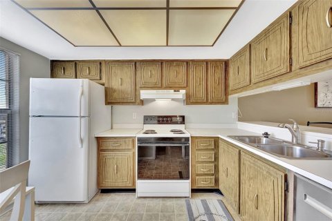 Condo in Clearwater, Florida, 2 bedrooms № 2143400 - photo 10