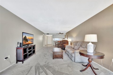 Condo in Clearwater, Florida, 2 bedrooms № 2143400 - photo 20