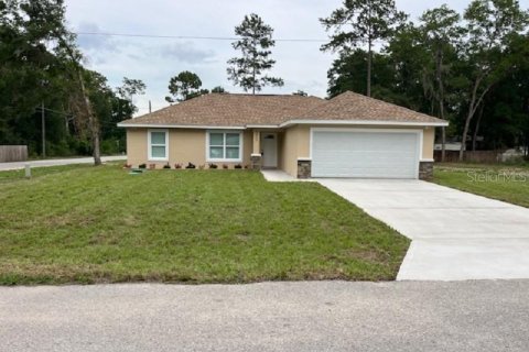 House in Ocala, Florida 3 bedrooms, 128.21 sq.m. № 1777949 - photo 1