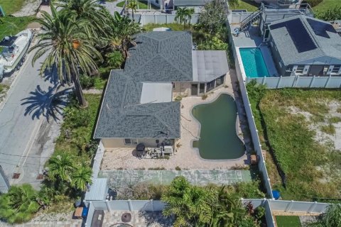 Casa en venta en Madeira Beach, Florida, 2 dormitorios, 125.51 m2 № 2220331 - foto 4