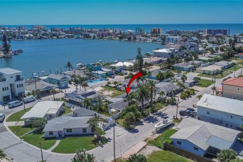 Casa en venta en Madeira Beach, Florida, 2 dormitorios, 125.51 m2 № 2220331 - foto 25