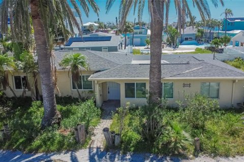 Casa en venta en Madeira Beach, Florida, 2 dormitorios, 125.51 m2 № 2220331 - foto 2