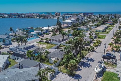 Casa en venta en Madeira Beach, Florida, 2 dormitorios, 125.51 m2 № 2220331 - foto 27