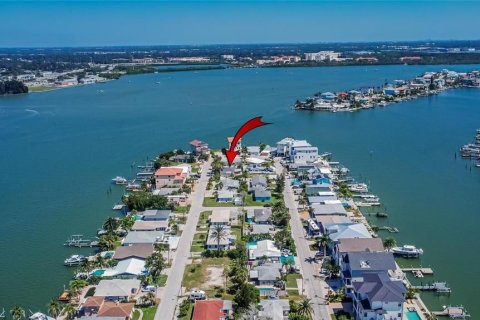 Casa en venta en Madeira Beach, Florida, 2 dormitorios, 125.51 m2 № 2220331 - foto 10