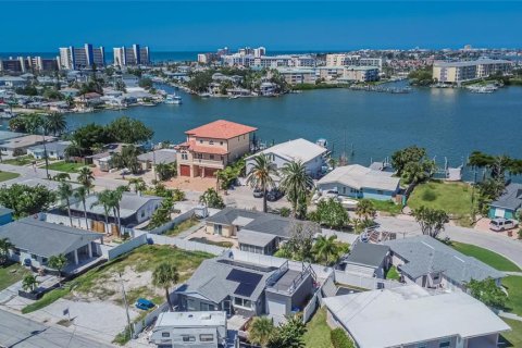 Casa en venta en Madeira Beach, Florida, 2 dormitorios, 125.51 m2 № 2220331 - foto 20